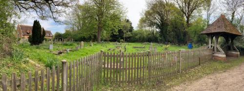 Touchen End Graveyard: Panorama